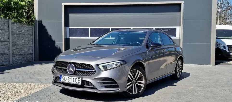 samochody osobowe Mercedes-Benz Klasa A cena 164900 przebieg: 32700, rok produkcji 2021 z Żnin